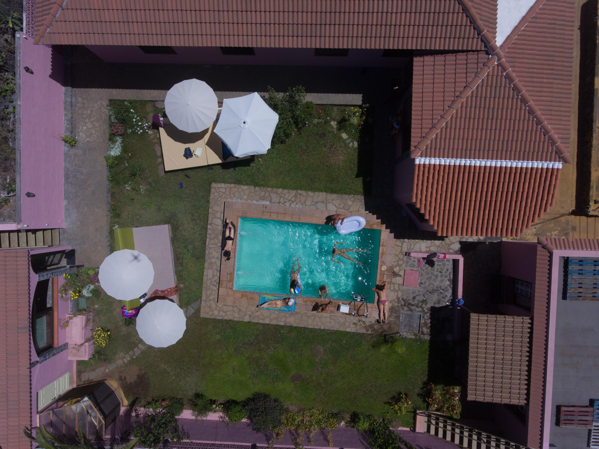 Der gemütliche Innenhof ist ein Gartenteil